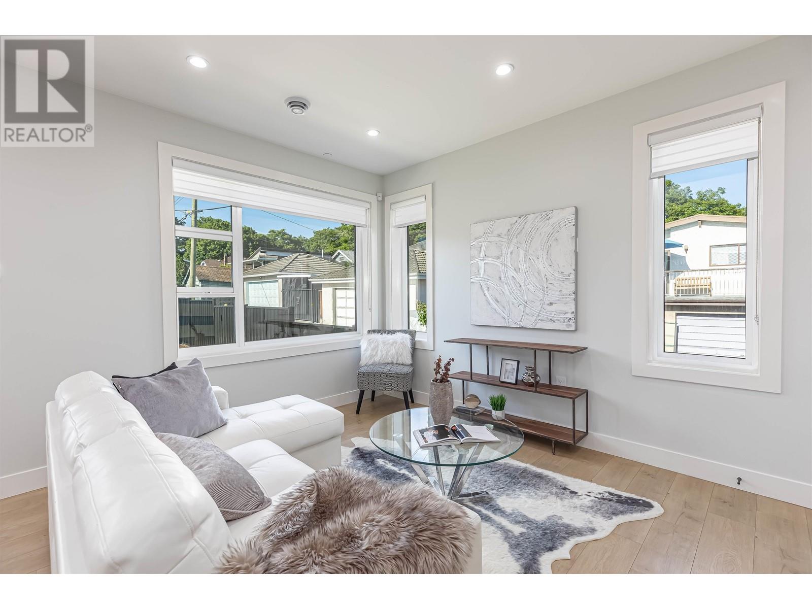 3485 Turner Street, Vancouver, British Columbia  V5K 2H8 - Photo 10 - R2800055