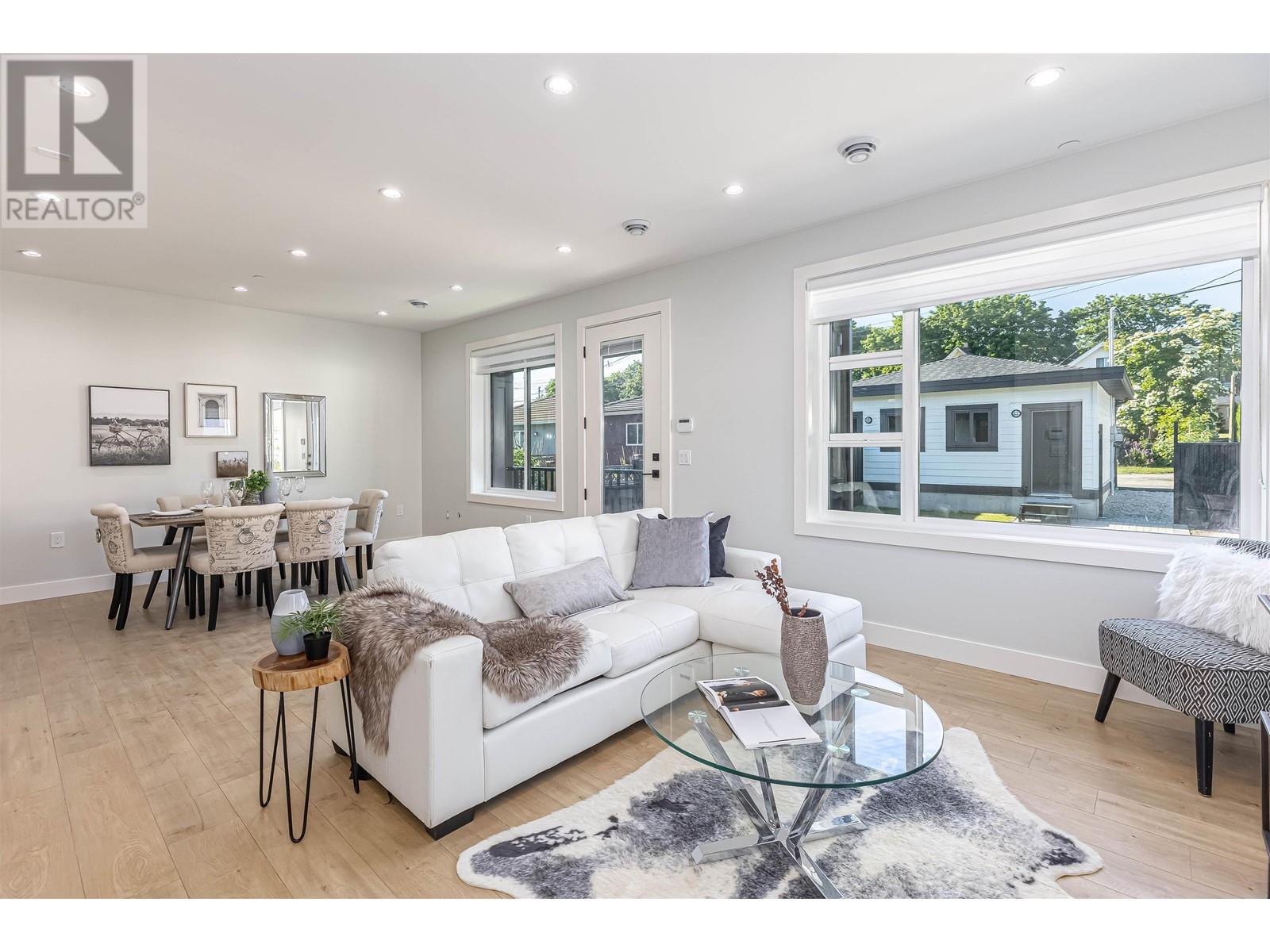 3485 Turner Street, Vancouver, British Columbia  V5K 2H8 - Photo 8 - R2800055