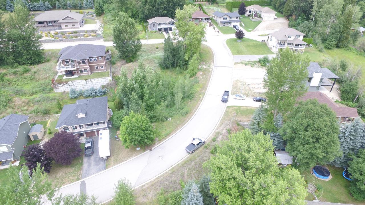 928 8th Street, Montrose, British Columbia  V0G 1P0 - Photo 2 - 2472293