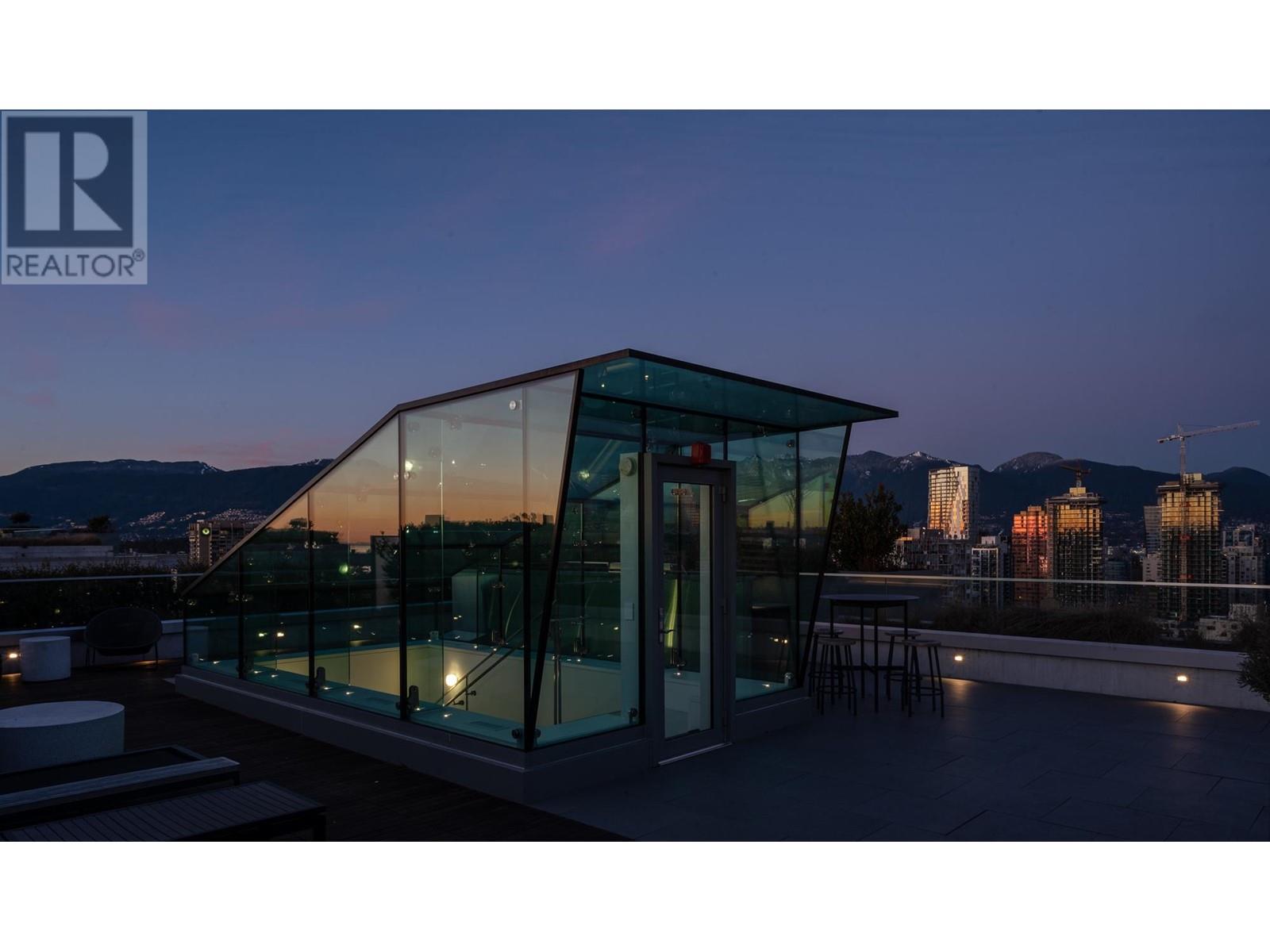 1702 1365 Davie Street, Vancouver, British Columbia  V6E 1N5 - Photo 2 - R2800268