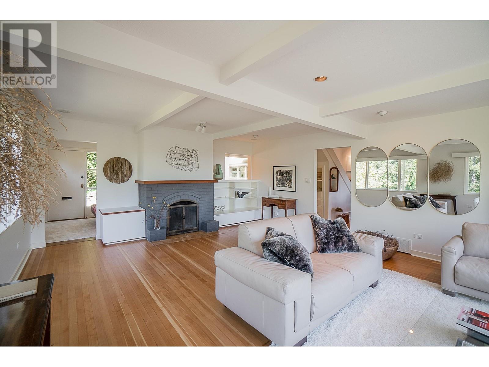 5037 Howe Sound Lane, West Vancouver, British Columbia  V7W 1L3 - Photo 4 - R2800364