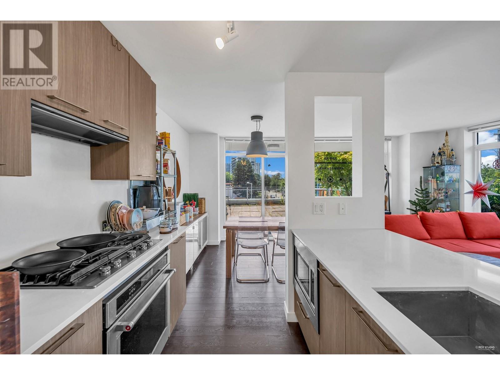 307 7688 Alderbridge Way, Richmond, British Columbia  V6X 0P7 - Photo 4 - R2795214