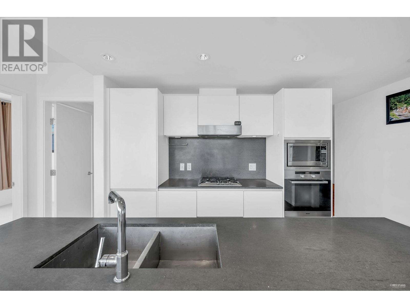 906 8555 Granville Street, Vancouver, British Columbia  V6P 4Z9 - Photo 8 - R2800455