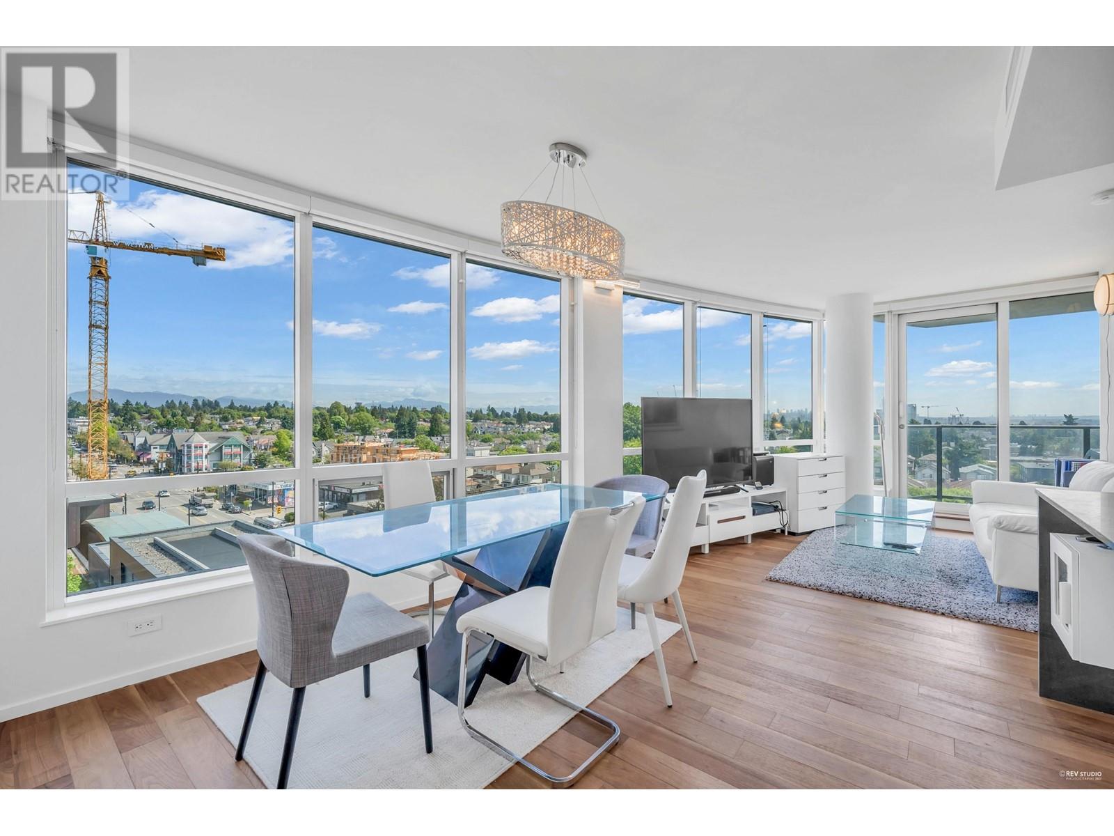 906 8555 Granville Street, Vancouver, British Columbia  V6P 4Z9 - Photo 2 - R2800455