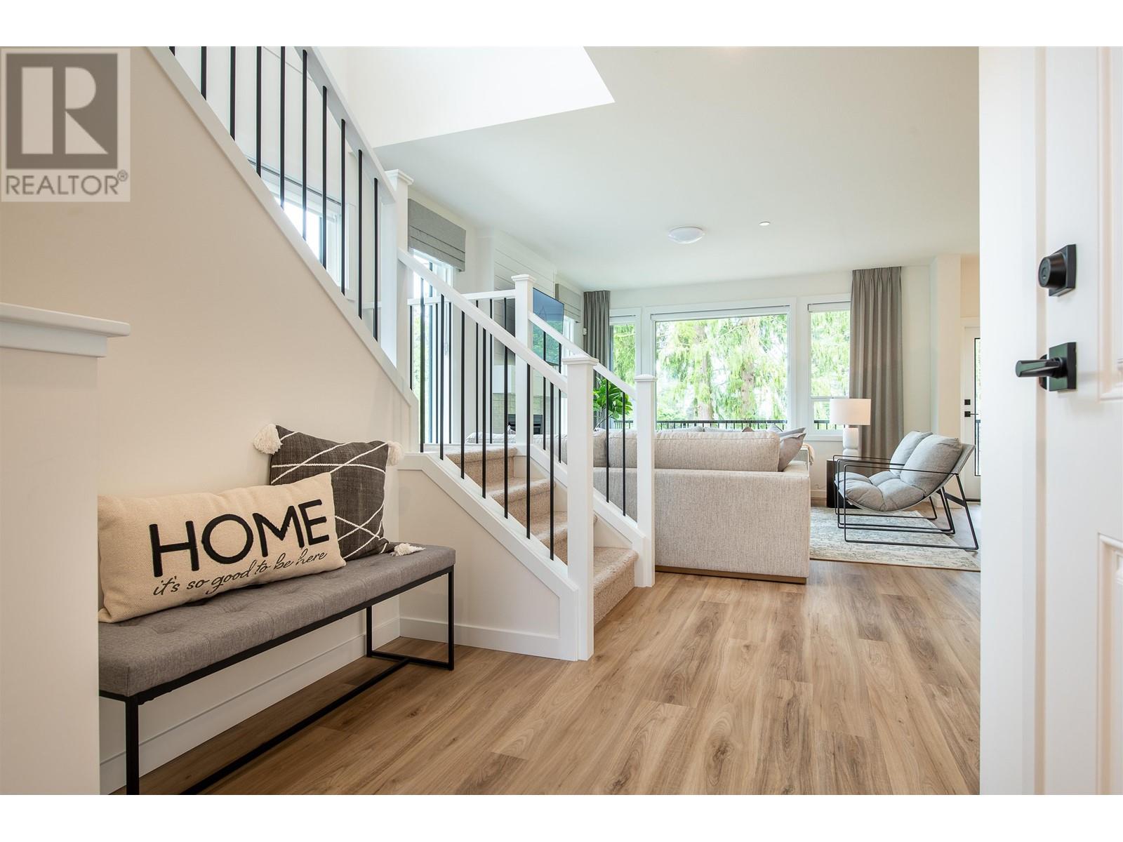 11257 251 Street, Maple Ridge, British Columbia  V0V 0V0 - Photo 3 - R2800646