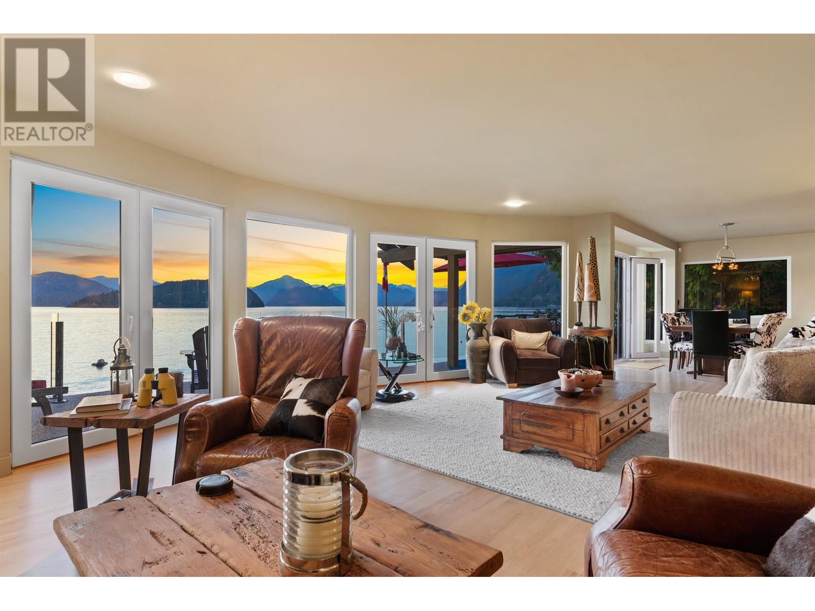 8735 Lawrence Way, West Vancouver, British Columbia  V7W 2T7 - Photo 14 - R2800796