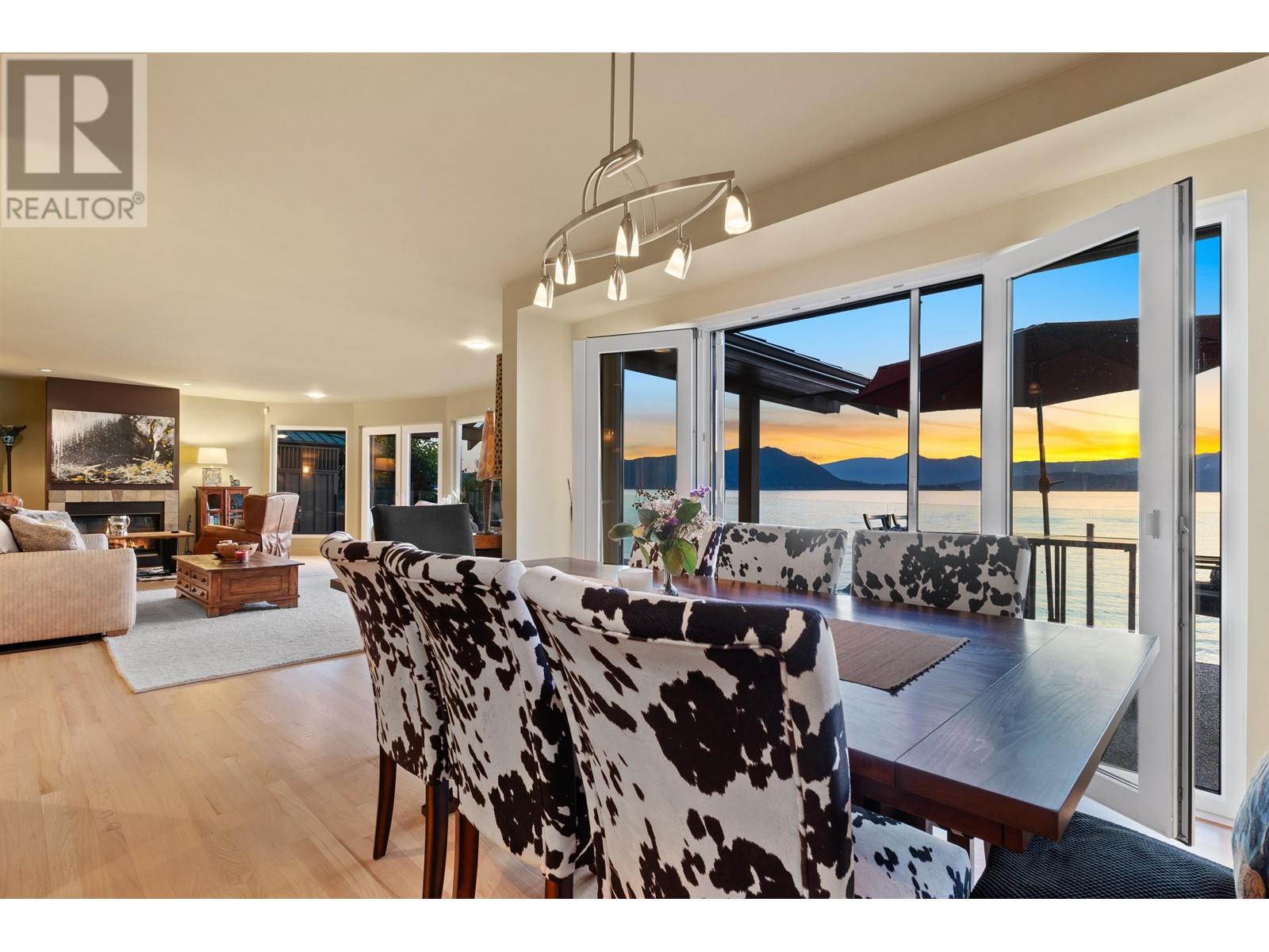 8735 Lawrence Way, West Vancouver, British Columbia  V7W 2T7 - Photo 16 - R2800796