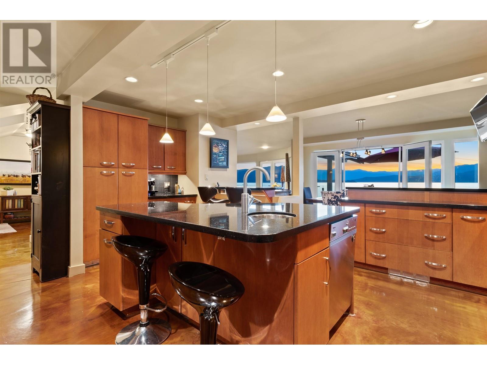 8735 Lawrence Way, West Vancouver, British Columbia  V7W 2T7 - Photo 19 - R2800796