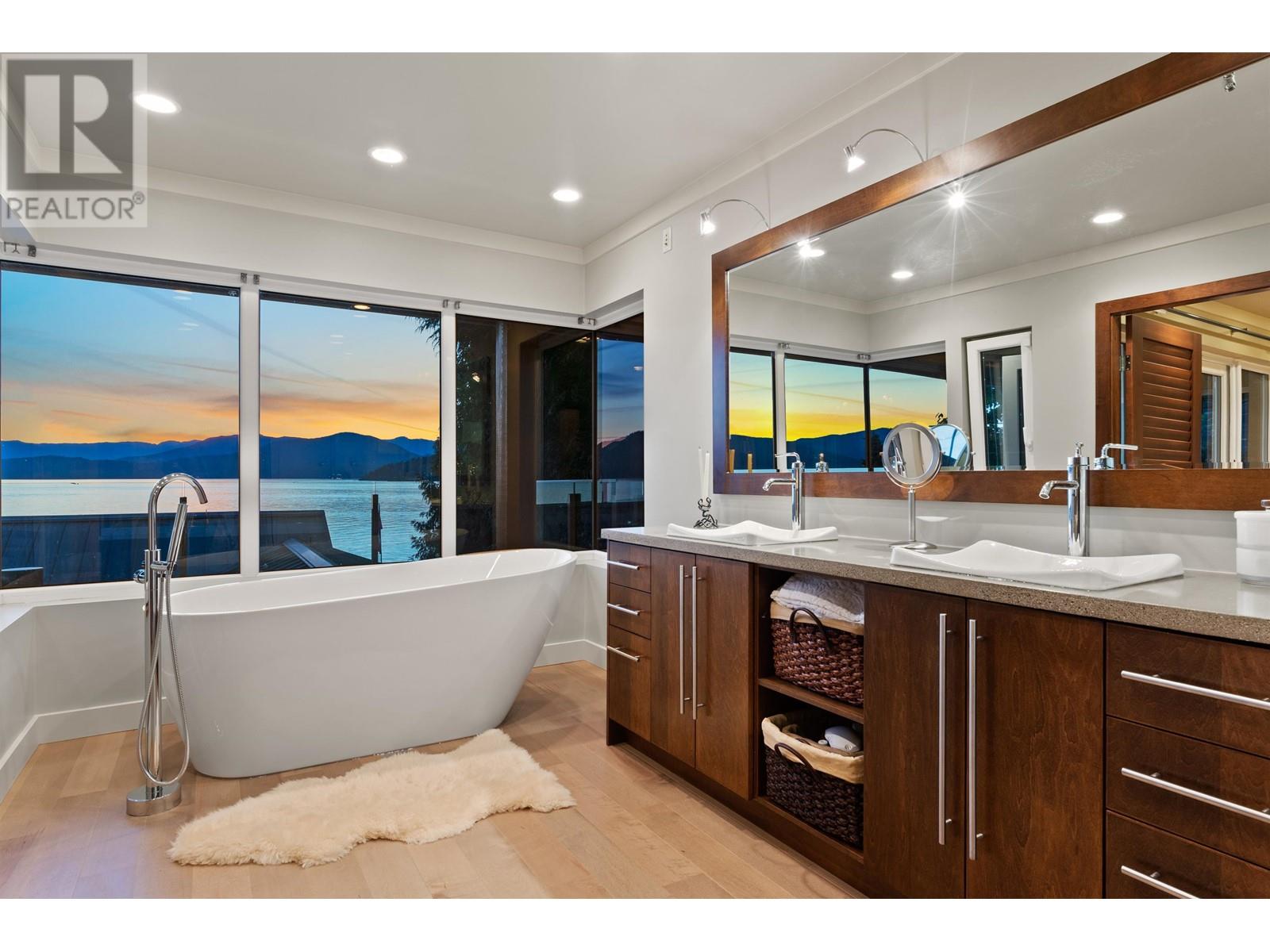 8735 Lawrence Way, West Vancouver, British Columbia  V7W 2T7 - Photo 26 - R2800796