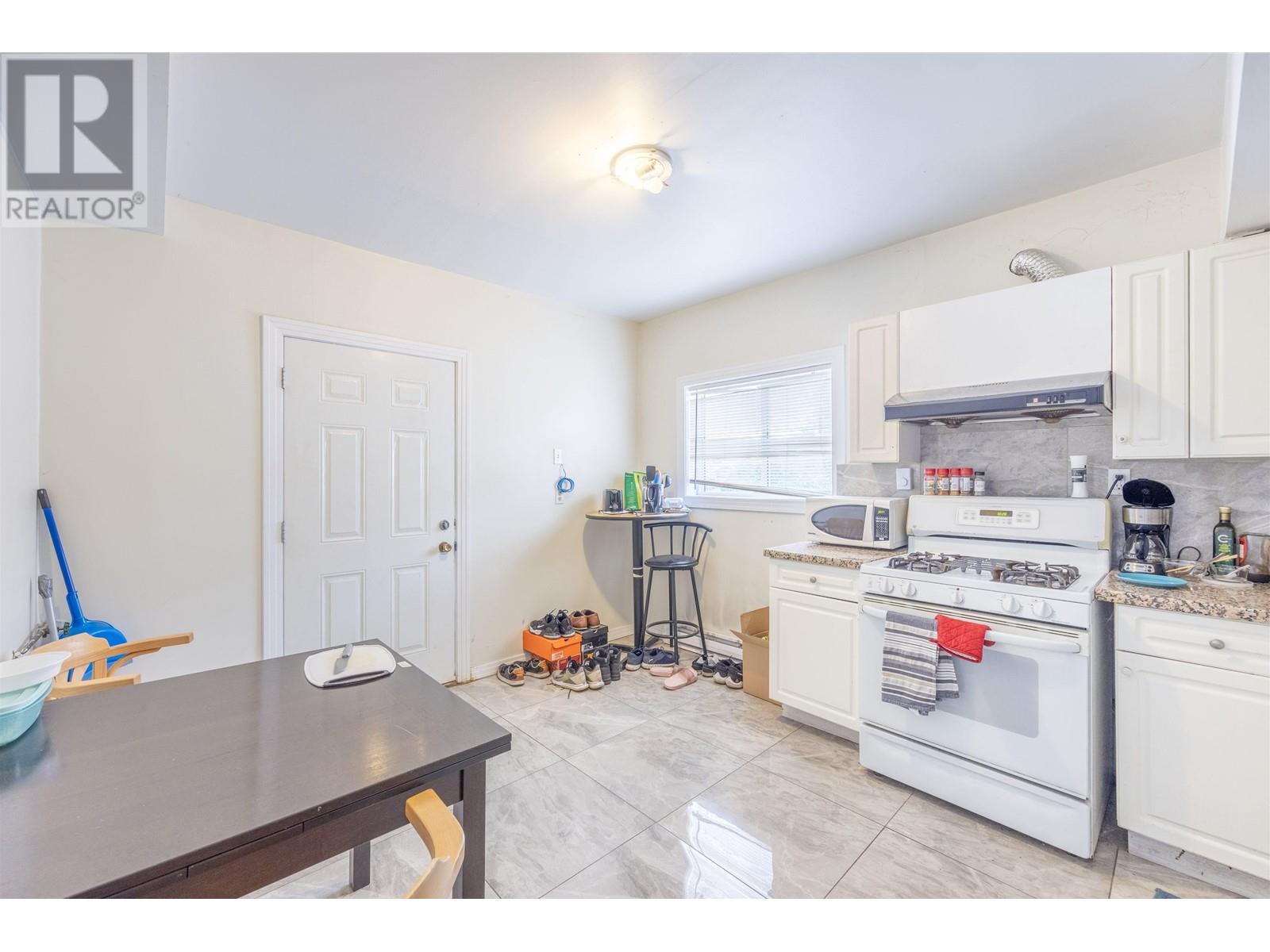 881 Macdonald Avenue, Burnaby, British Columbia  V5C 4N3 - Photo 18 - R2800685