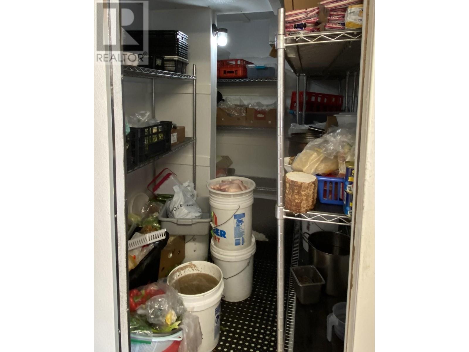 5694 Dolphin Street, Sechelt, British Columbia  V0N 3A0 - Photo 10 - R2792671