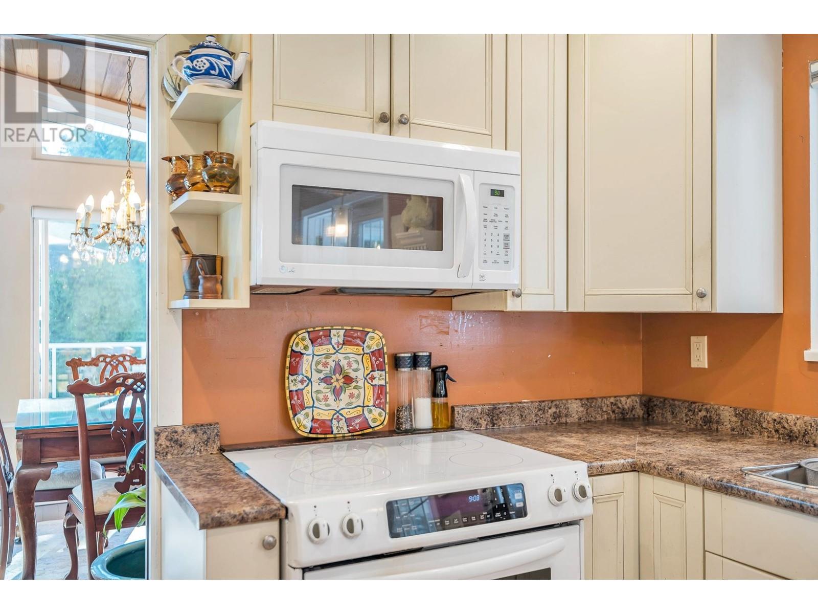 5402 Rawlins Crescent, Delta, British Columbia  V4M 1J4 - Photo 17 - R2800622