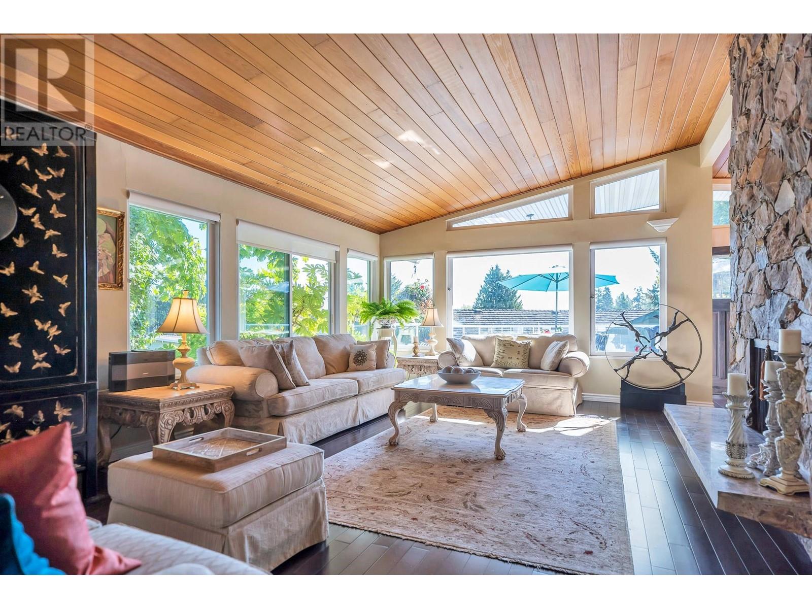 5402 Rawlins Crescent, Delta, British Columbia  V4M 1J4 - Photo 3 - R2800622