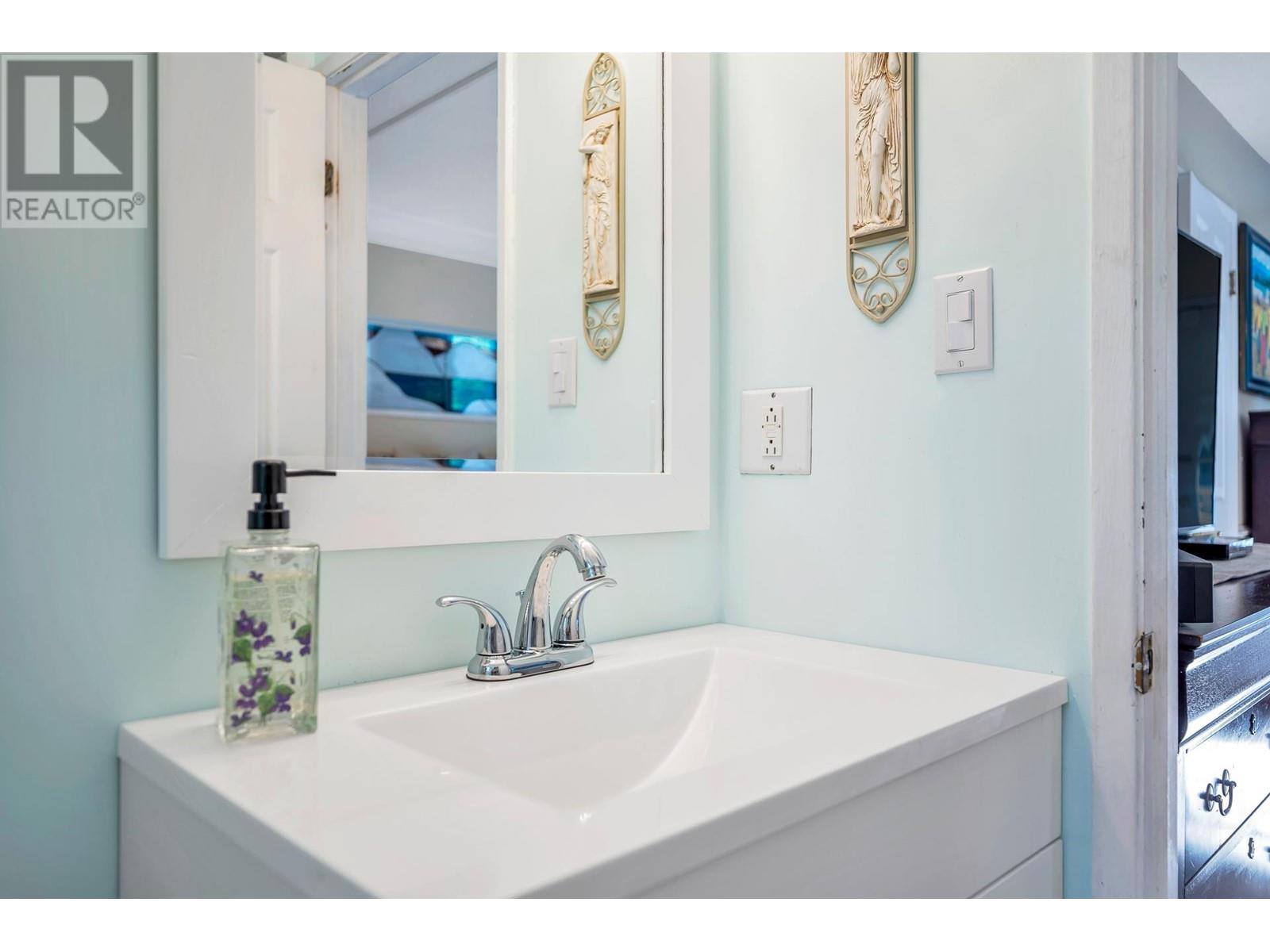 5402 Rawlins Crescent, Delta, British Columbia  V4M 1J4 - Photo 30 - R2800622