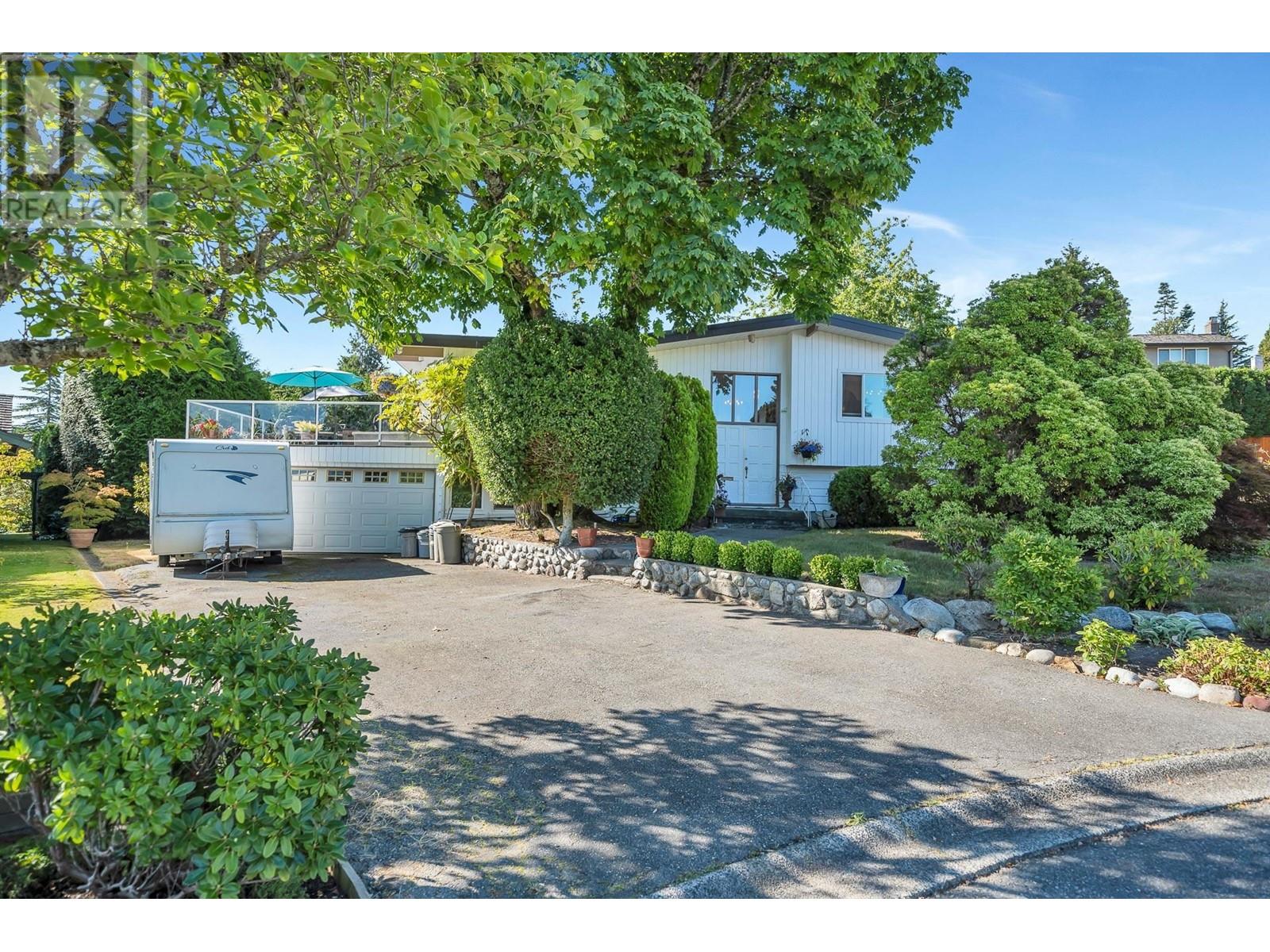 5402 Rawlins Crescent, Delta, British Columbia  V4M 1J4 - Photo 1 - R2800622