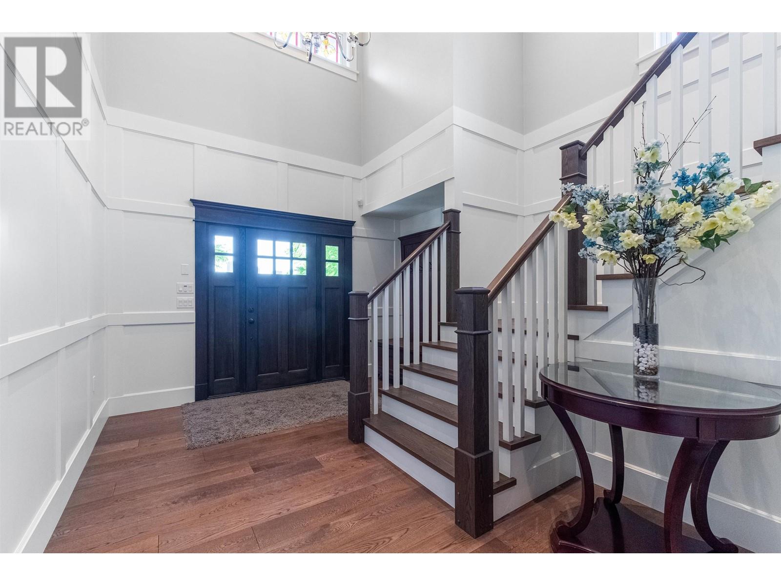 4921 Venables Street, Burnaby, British Columbia  V5B 1X8 - Photo 2 - R2800937