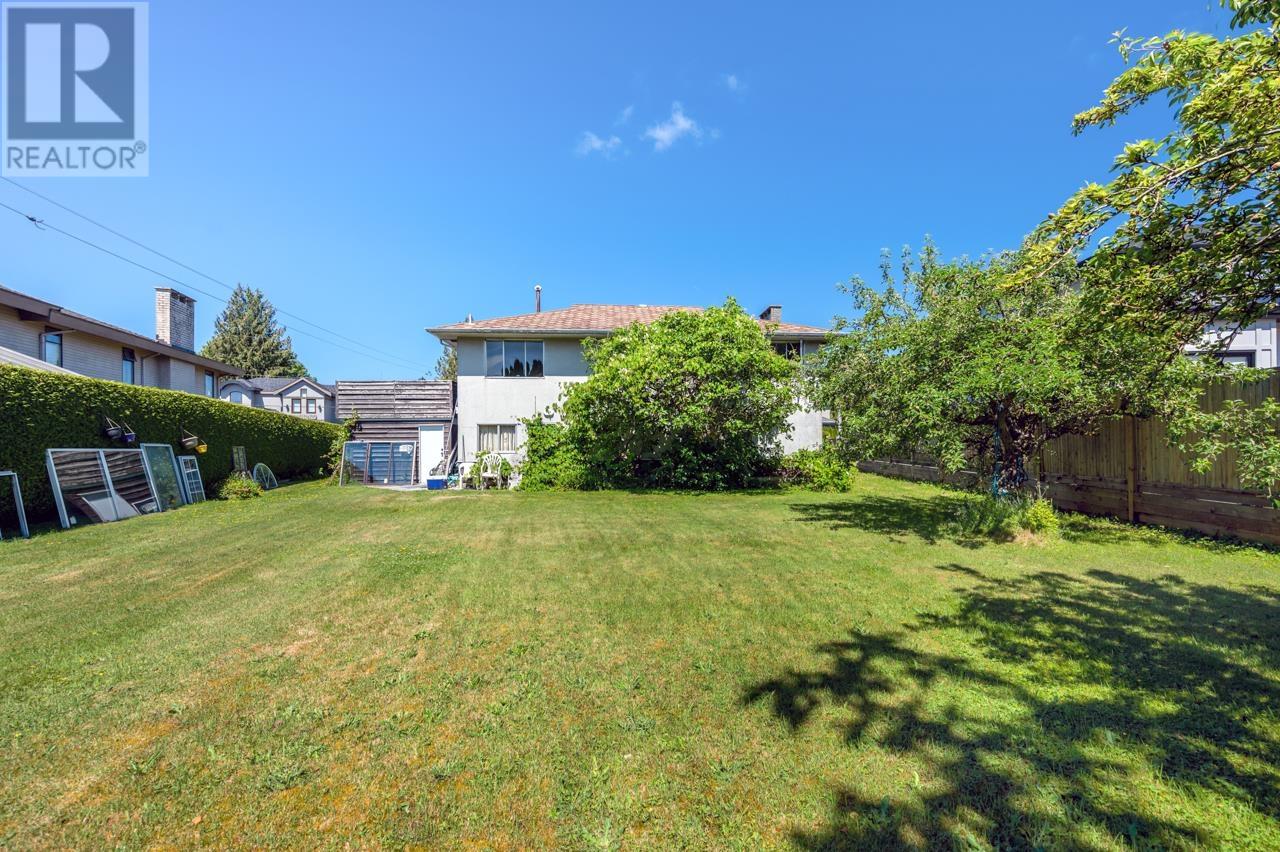 8620 Camden Crescent, Richmond, British Columbia  V7C 3G4 - Photo 3 - R2801226