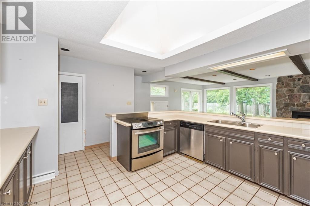 2063 Glenforest Crescent, Oakville, Ontario  L6J 2G5 - Photo 15 - 40457254