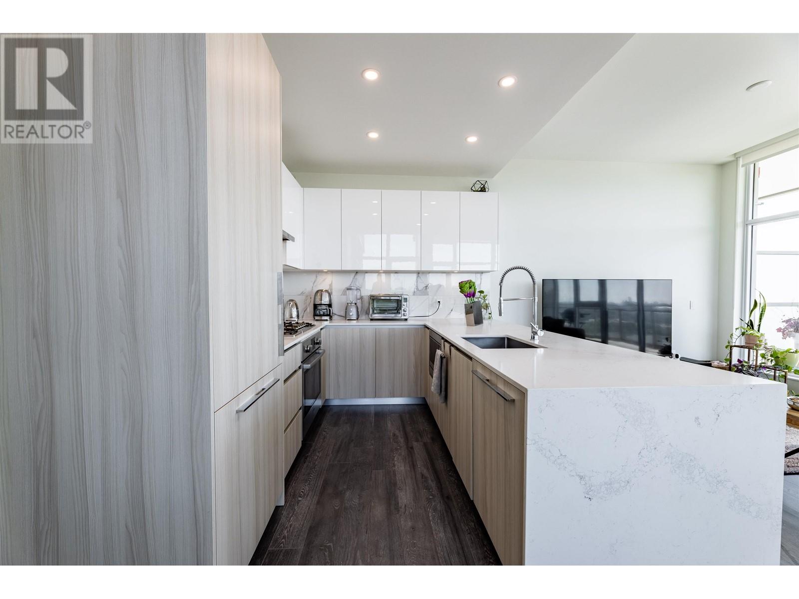 3005 5333 Goring Street, Burnaby, British Columbia  V5B 3A2 - Photo 5 - R2801051