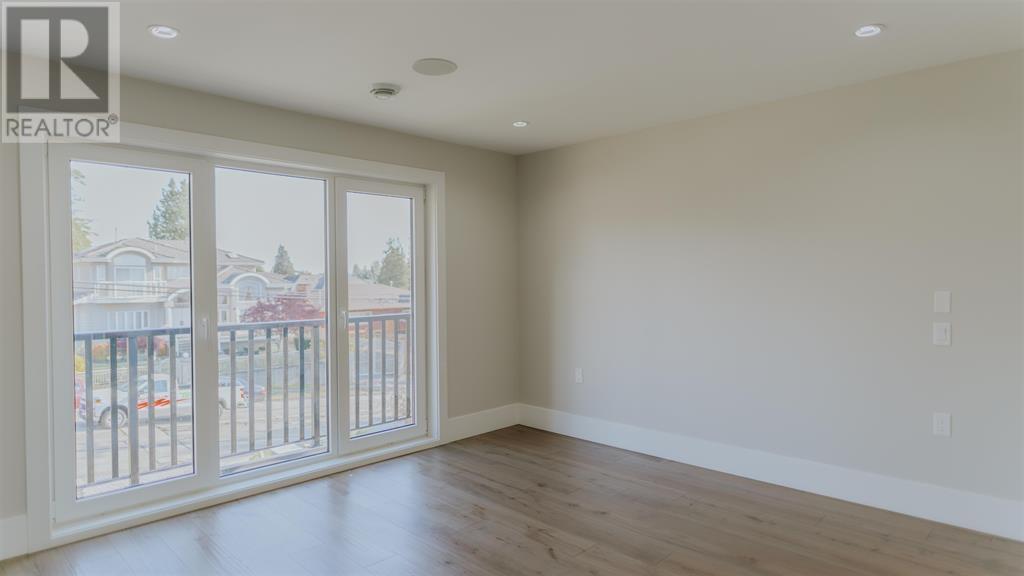 7637 Sussex Avenue, Burnaby, British Columbia  V5J 3V9 - Photo 18 - R2800810