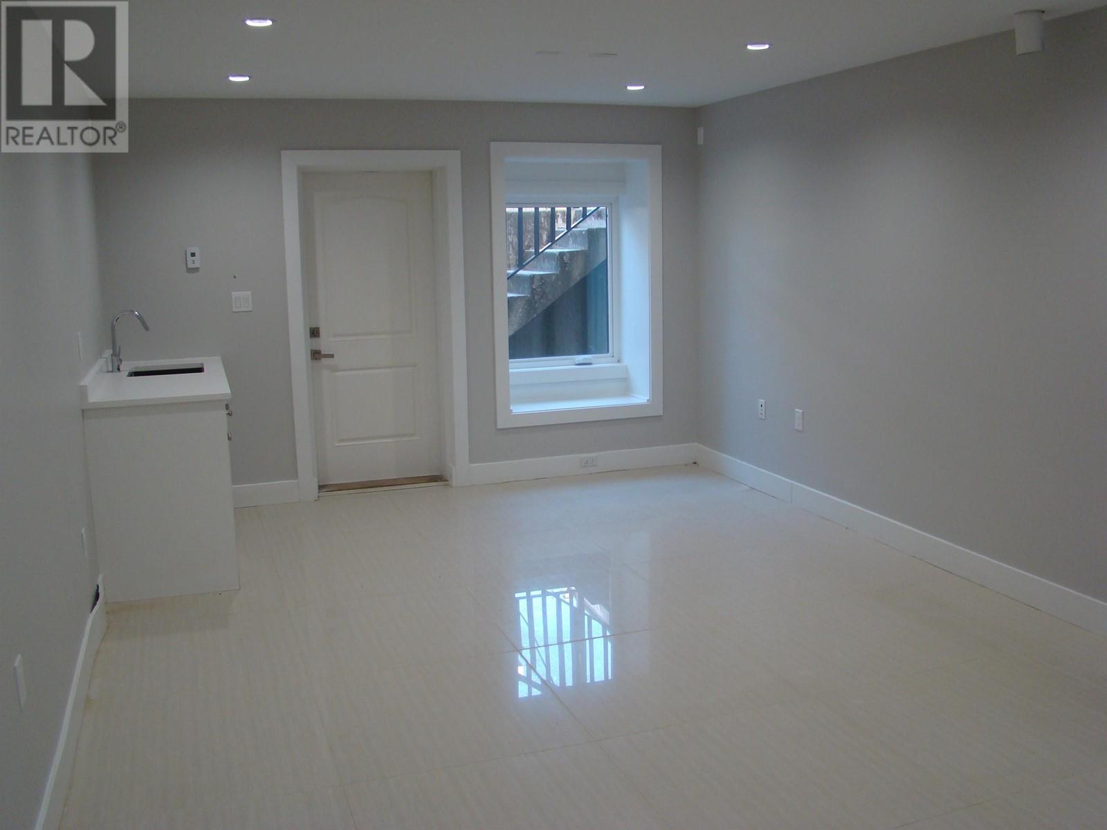 7637 Sussex Avenue, Burnaby, British Columbia  V5J 3V9 - Photo 32 - R2800810