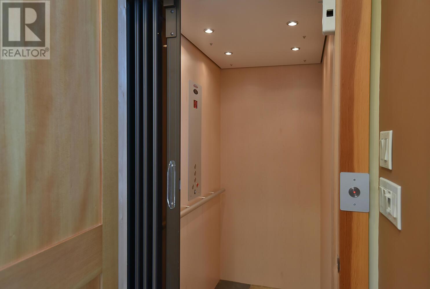 5728 Boulevard Street, Sechelt, British Columbia  V0N 3A0 - Photo 26 - R2801456