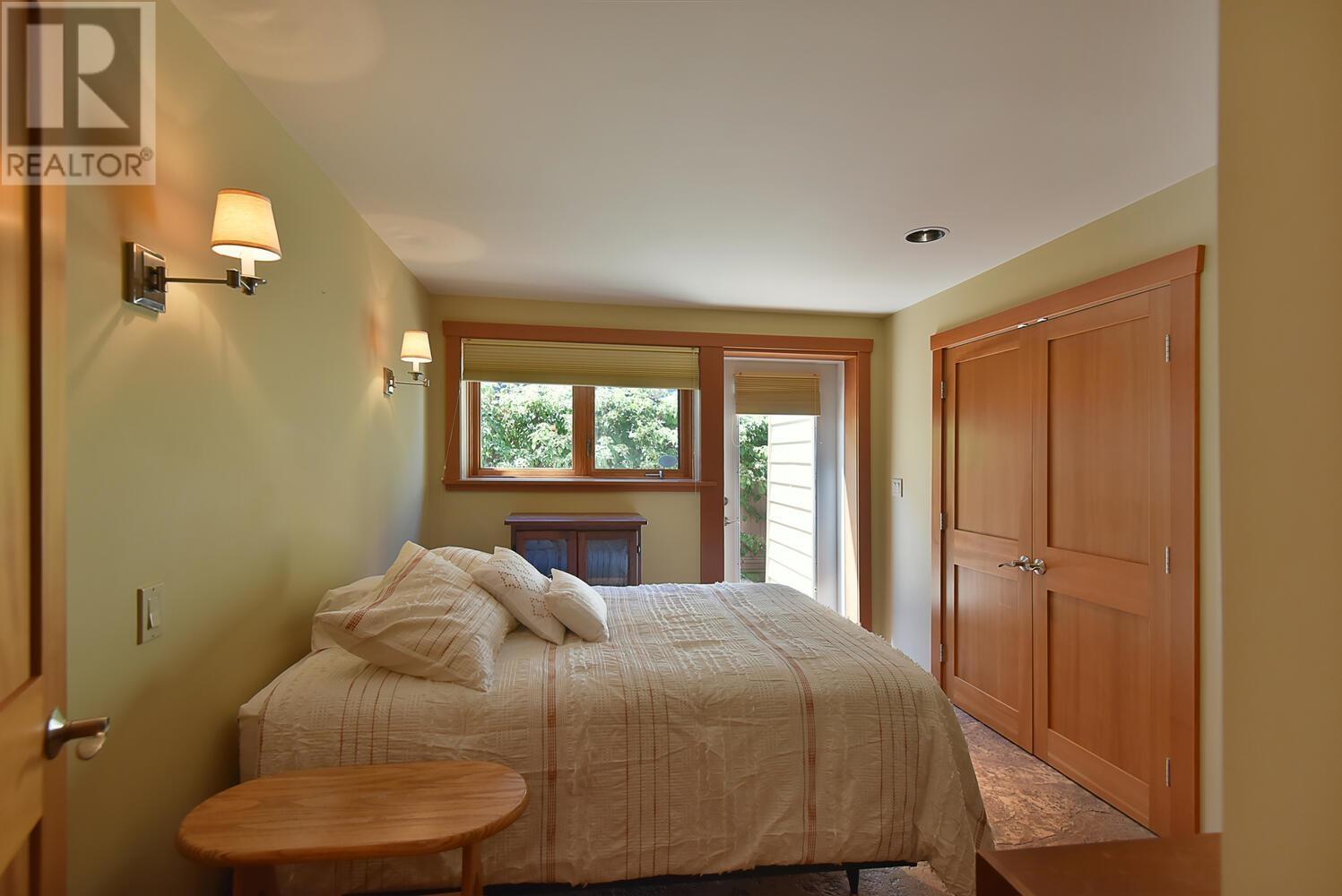 5728 Boulevard Street, Sechelt, British Columbia  V0N 3A0 - Photo 29 - R2801456