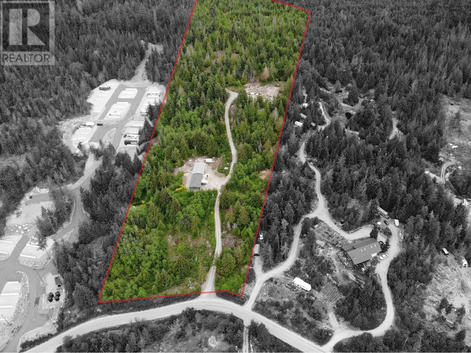 9362 Stephens Way, Halfmoon Bay, British Columbia  V7Z 1G9 - Photo 3 - R2782617