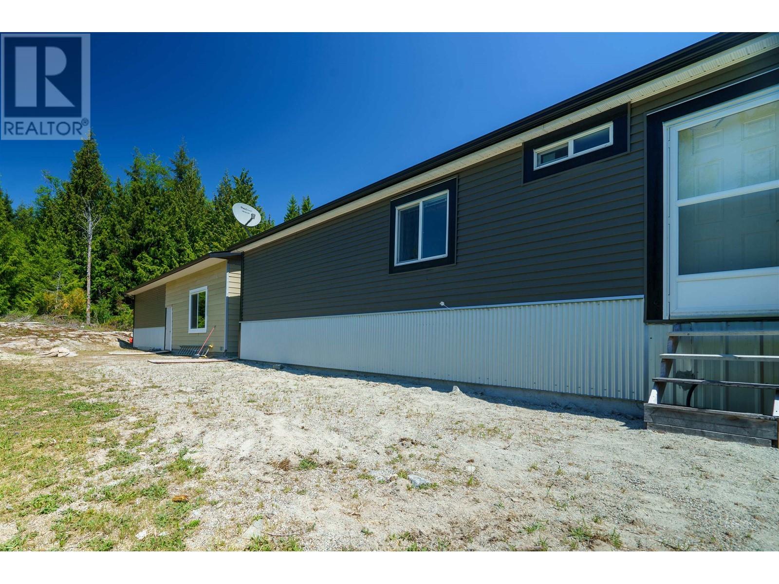 9362 Stephens Way, Halfmoon Bay, British Columbia  V7Z 1G9 - Photo 28 - R2782617