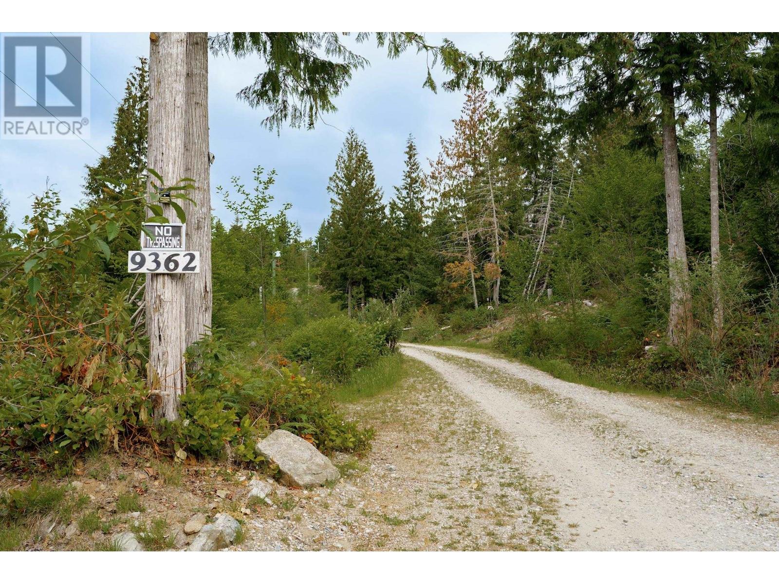 9362 Stephens Way, Halfmoon Bay, British Columbia  V7Z 1G9 - Photo 5 - R2782617