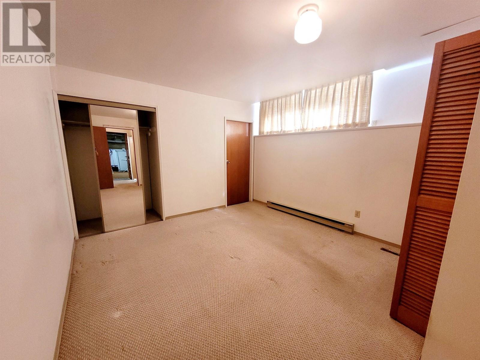 4861 Oxford Street, Burnaby, British Columbia  V5C 1E7 - Photo 13 - R2801360