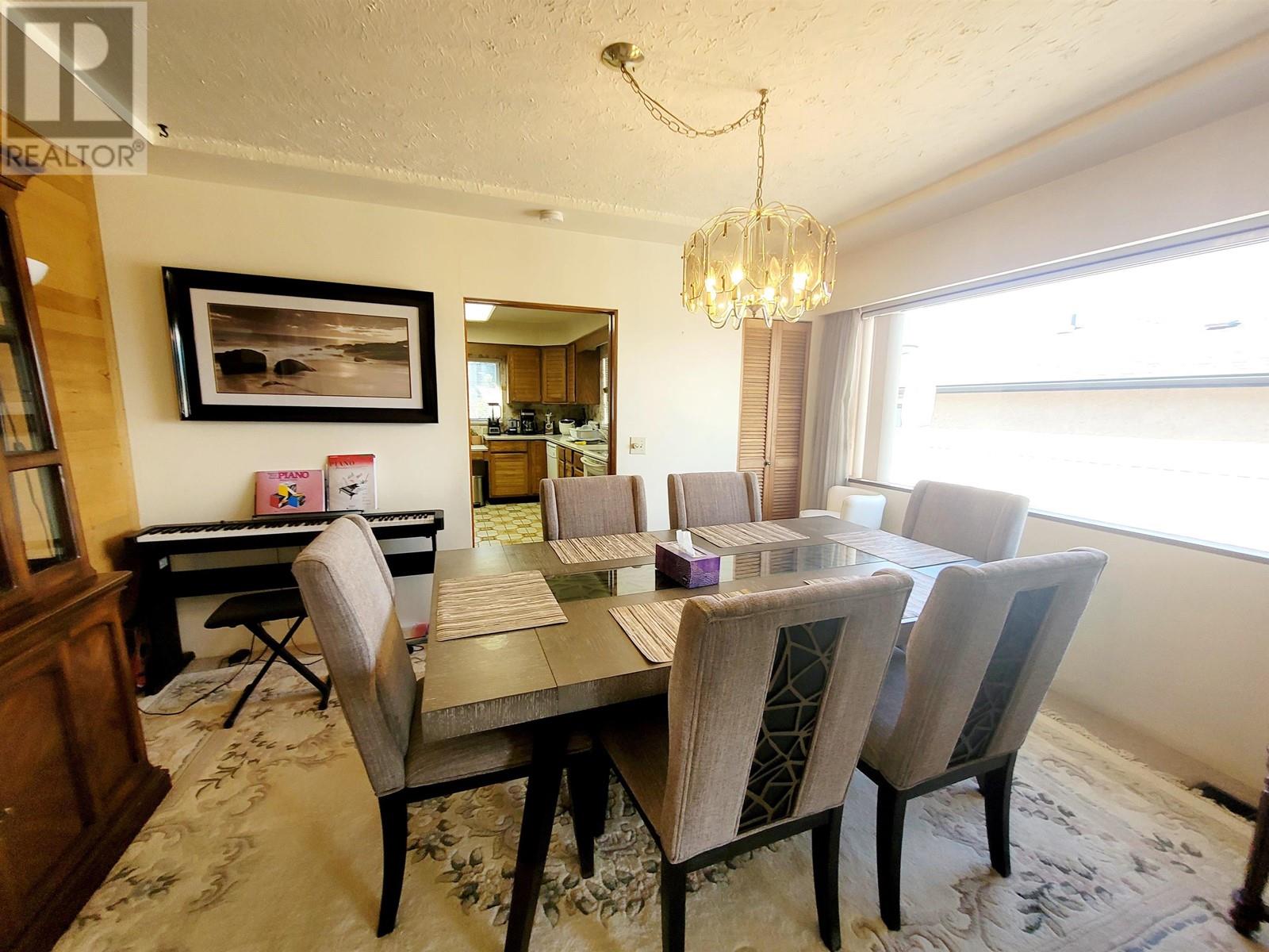 4861 Oxford Street, Burnaby, British Columbia  V5C 1E7 - Photo 4 - R2801360