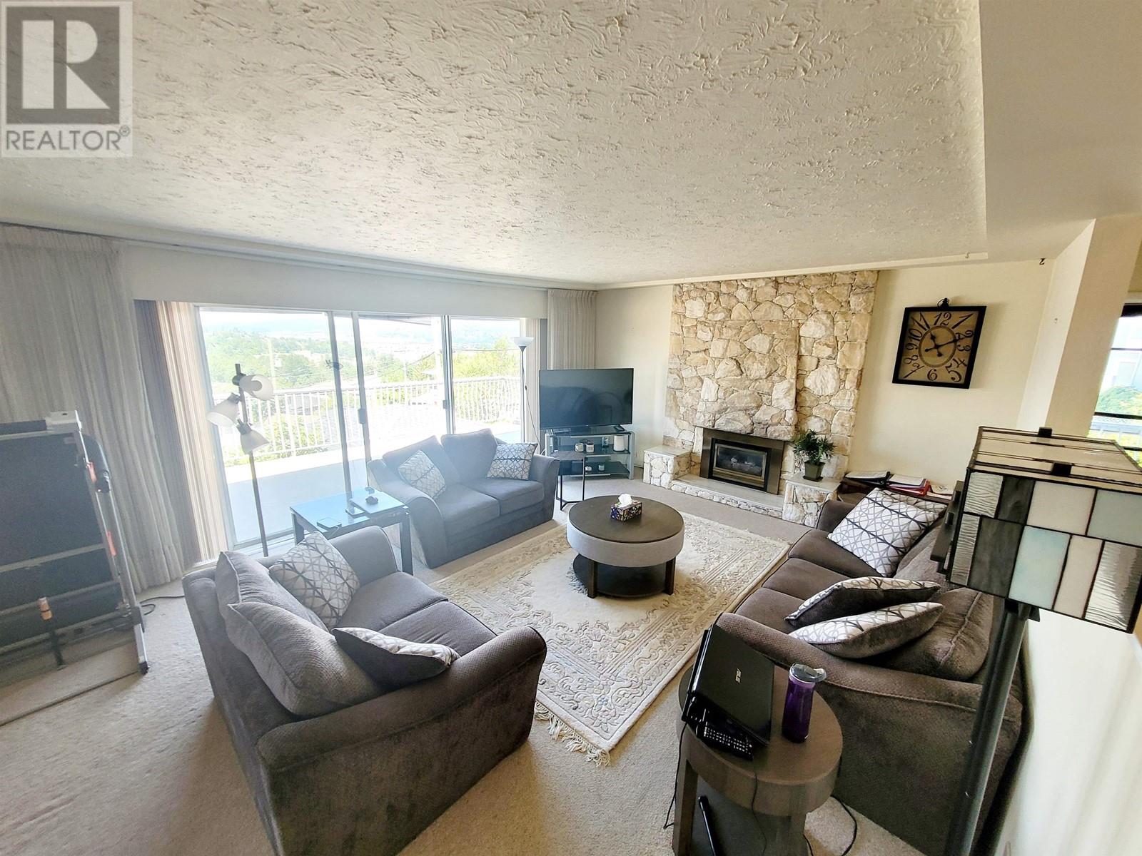 4861 Oxford Street, Burnaby, British Columbia  V5C 1E7 - Photo 5 - R2801360