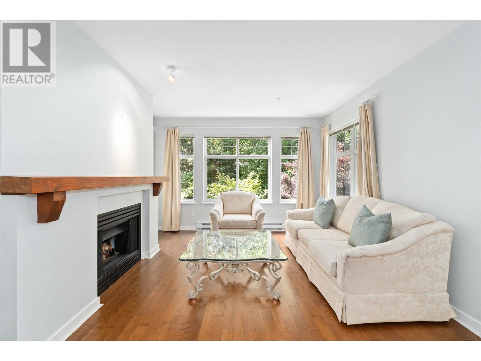305 1438 Parkway Boulevard, Coquitlam, British Columbia  V3E 3M1 - Photo 3 - R2801523