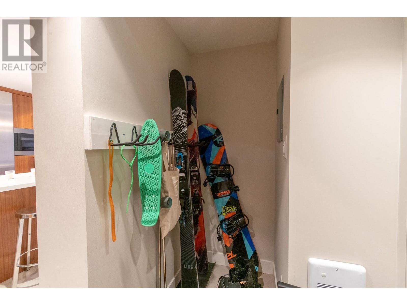 105 4910 Spearhead Place, Whistler, British Columbia  V0N 1B4 - Photo 5 - R2801500