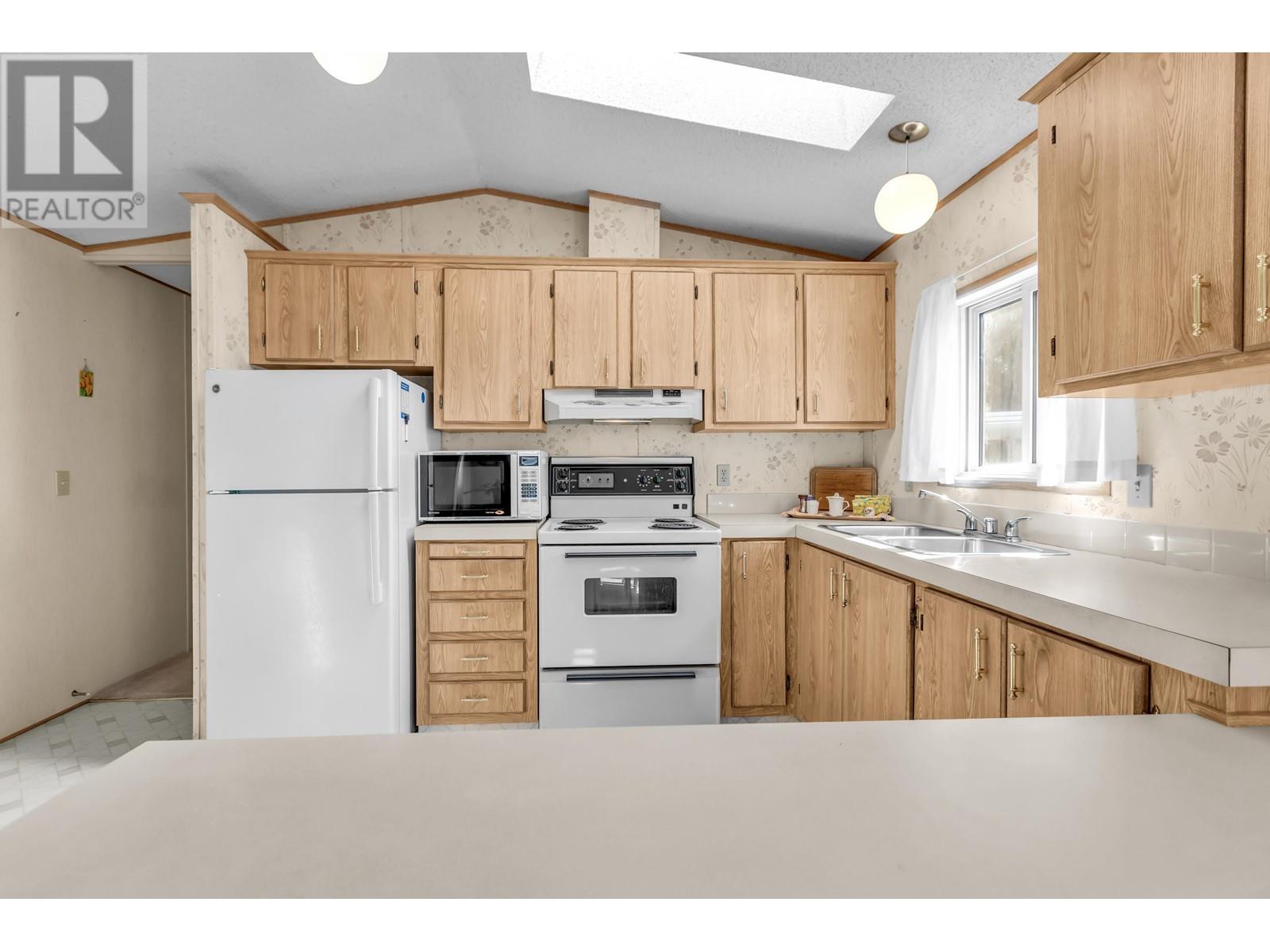 31 19707 Poplar Drive, Pitt Meadows, British Columbia  V3Y 1Z3 - Photo 8 - R2801419