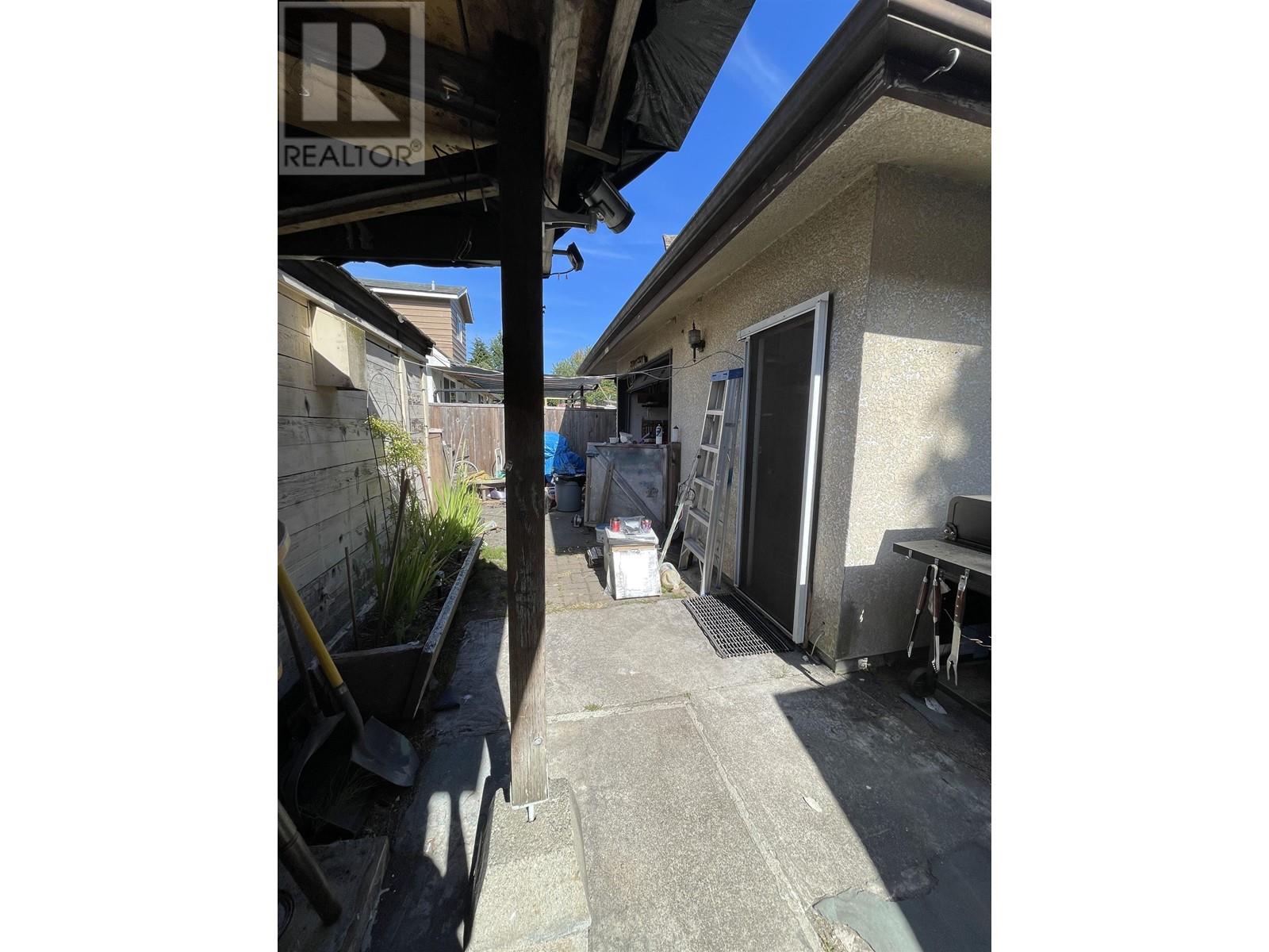 8640 Leslie Road, Richmond, British Columbia  V6X 2V7 - Photo 30 - R2798377