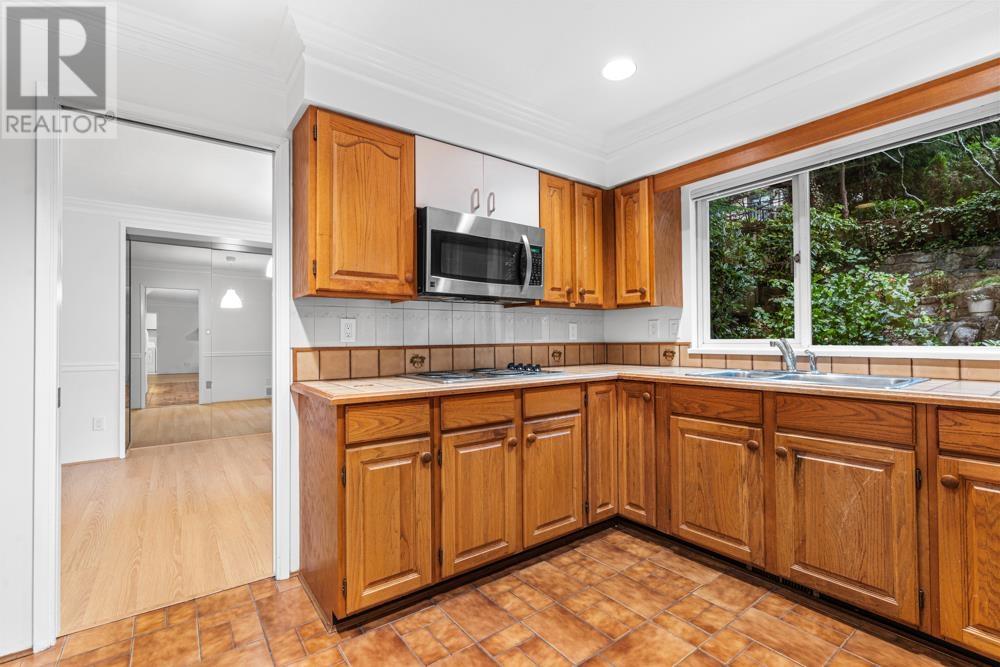 5185 Headland Drive, West Vancouver, British Columbia  V7W 2W9 - Photo 10 - R2801265