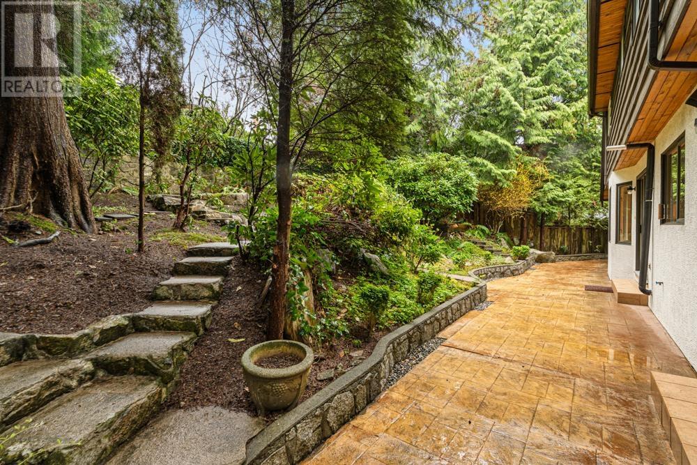 5185 Headland Drive, West Vancouver, British Columbia  V7W 2W9 - Photo 13 - R2801265