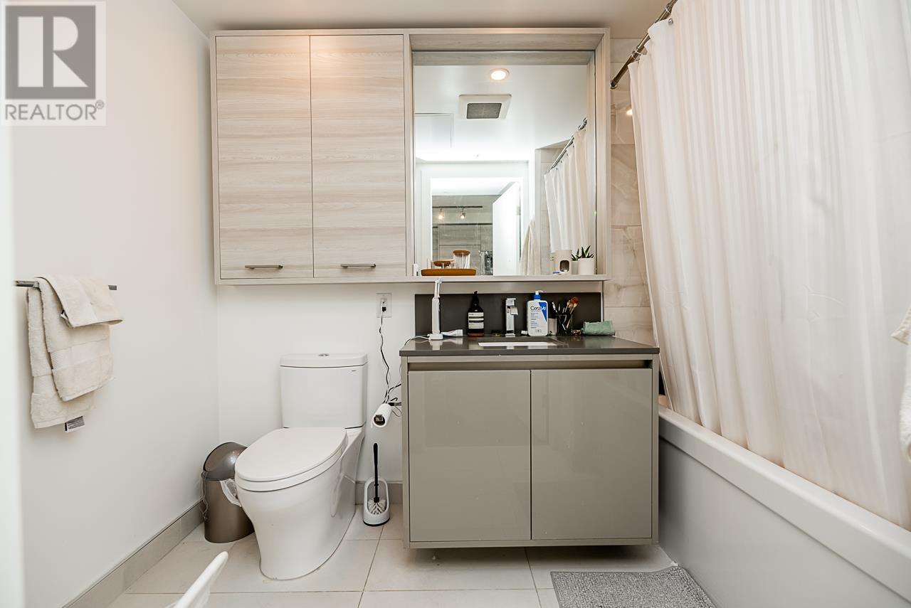 302 4488 Juneau Street, Burnaby, British Columbia  V5C 0M4 - Photo 17 - R2801905