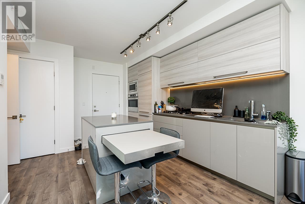 302 4488 Juneau Street, Burnaby, British Columbia  V5C 0M4 - Photo 8 - R2801905