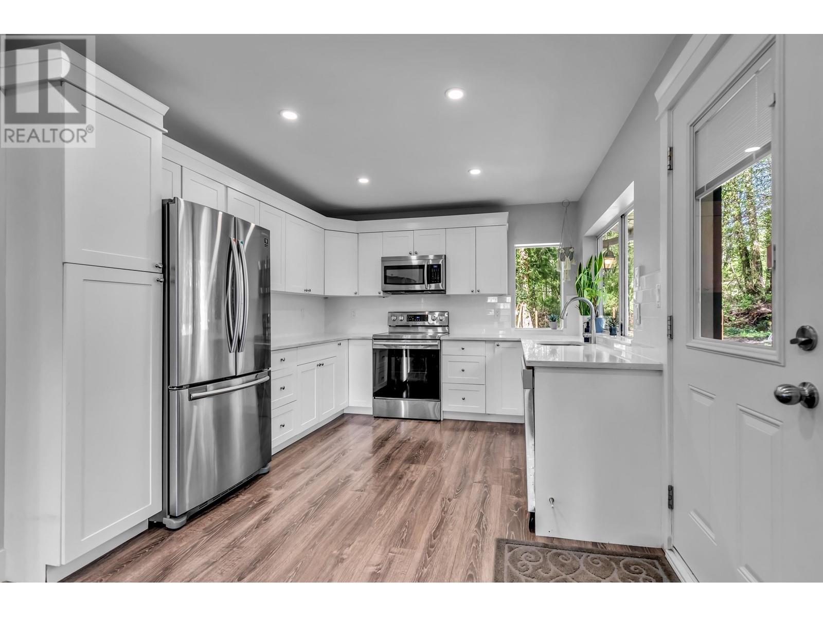 28511 104 Avenue, Maple Ridge, British Columbia  V2W 1L5 - Photo 10 - R2777735