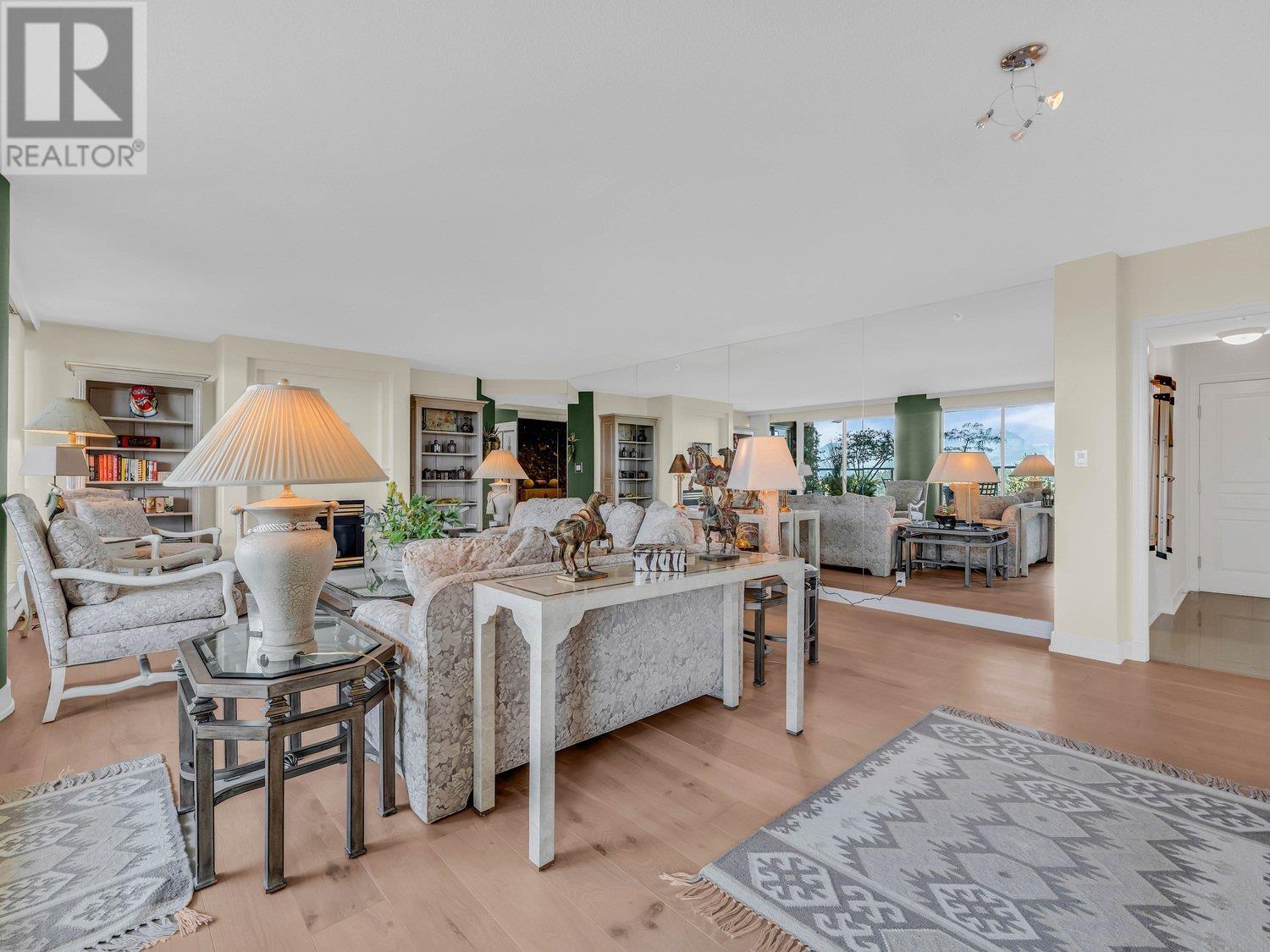 1803 5775 Hampton Place, Vancouver, British Columbia  V6T 2G6 - Photo 3 - R2801604