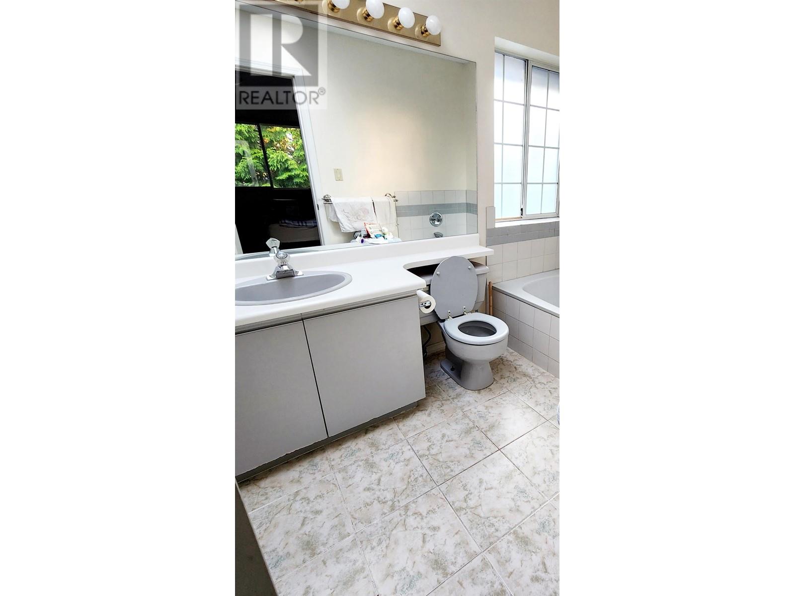 438 55a Street, Delta, British Columbia  V4M 3M1 - Photo 15 - R2799581