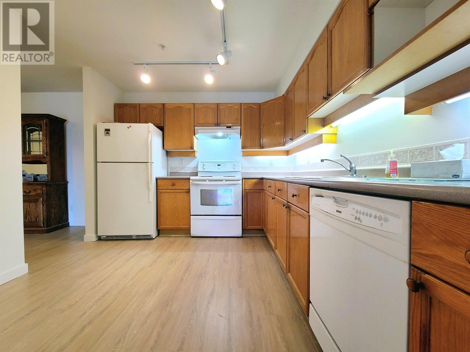205 9260 No. 2 Road, Richmond, British Columbia  V7E 2C8 - Photo 5 - R2802059
