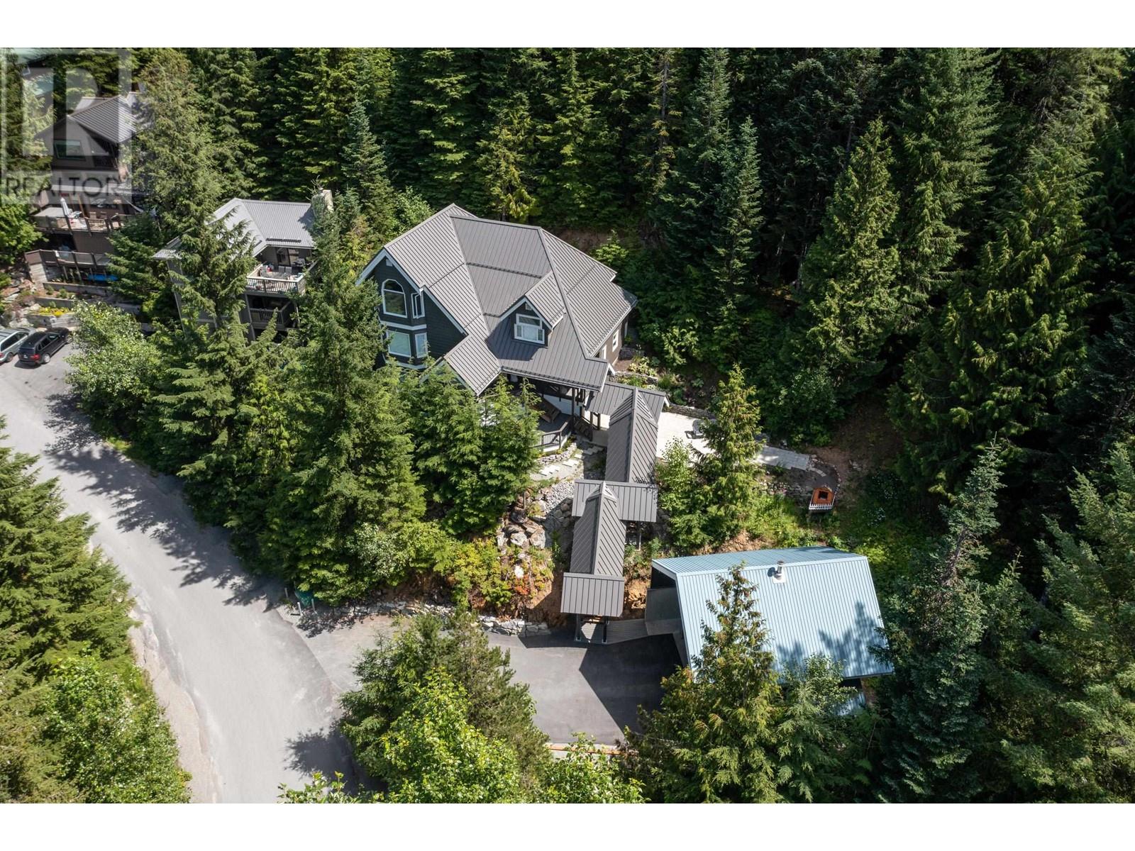 2294 Brandywine Way, Whistler, British Columbia  V8E 0A8 - Photo 38 - R2799363