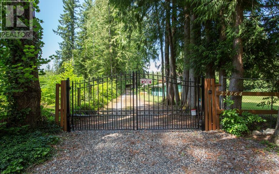 27964 110 Avenue, Maple Ridge, British Columbia  V2W 1P6 - Photo 2 - R2793509
