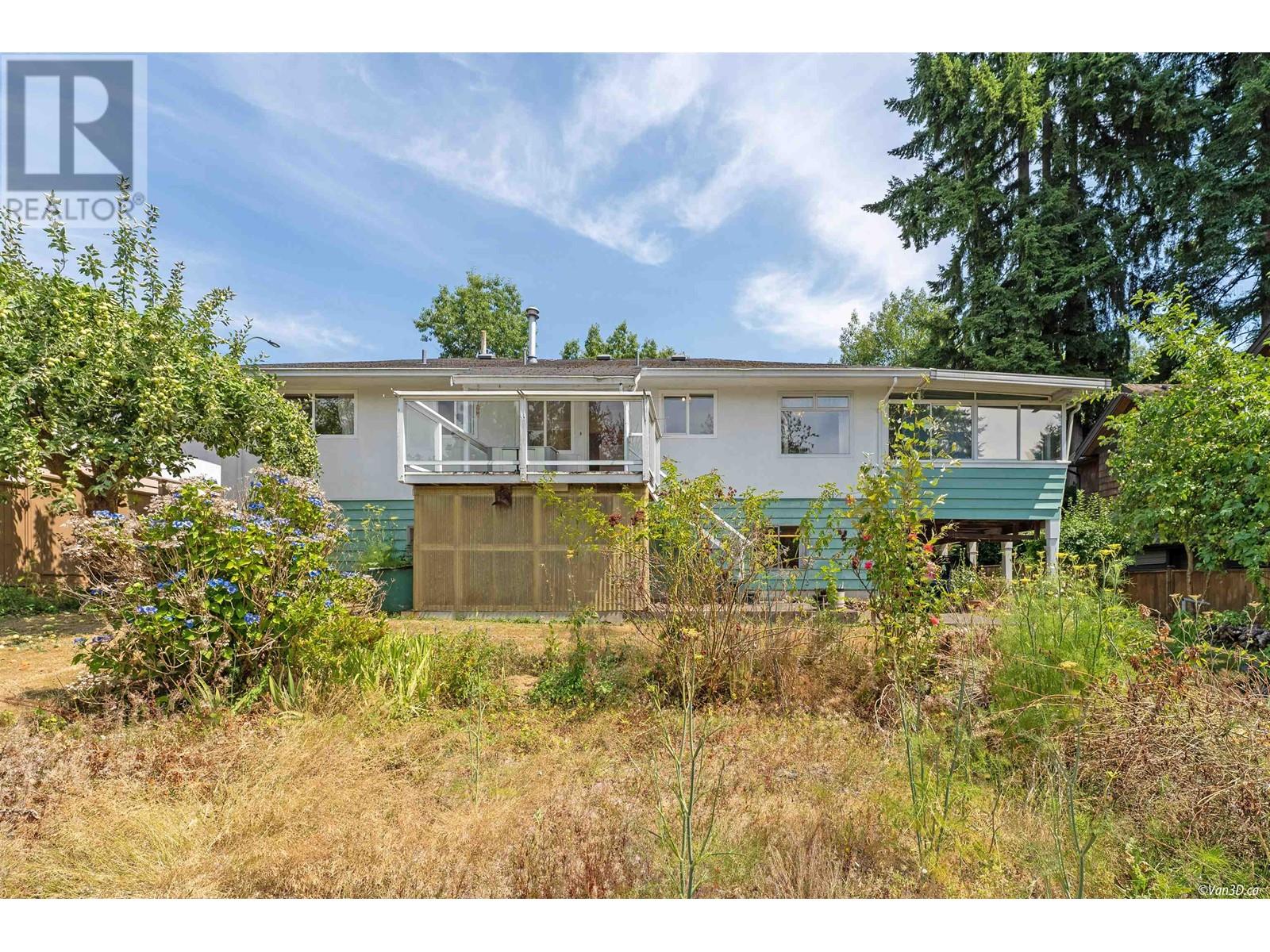 2237 Chesterfield Avenue, North Vancouver, British Columbia  V7M 2P7 - Photo 8 - R2801845