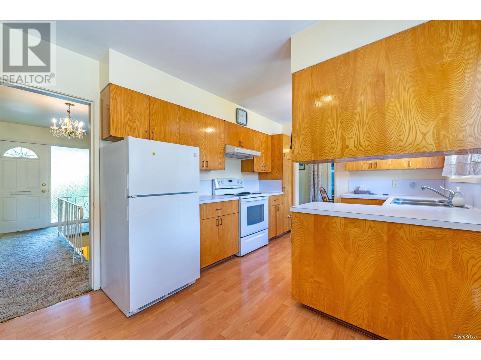 2237 Chesterfield Avenue, North Vancouver, British Columbia  V7M 2P7 - Photo 18 - R2801845