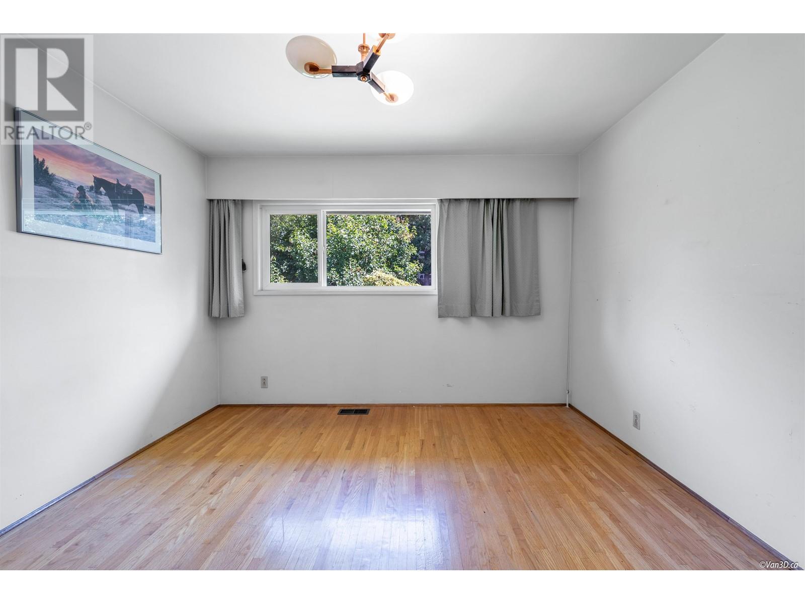 2237 Chesterfield Avenue, North Vancouver, British Columbia  V7M 2P7 - Photo 20 - R2801845
